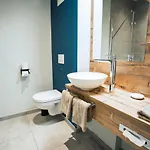 & Restaurant Rizzelli Superior Нойштадт-ан-дер-Айш