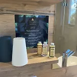 Отель & Restaurant Rizzelli Superior Нойштадт-ан-дер-Айш