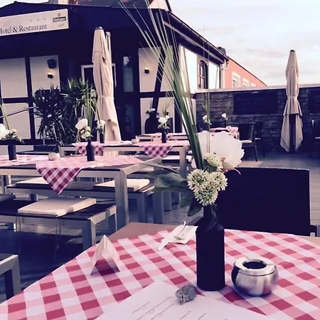 & Restaurant Rizzelli Superior ホテル 3*