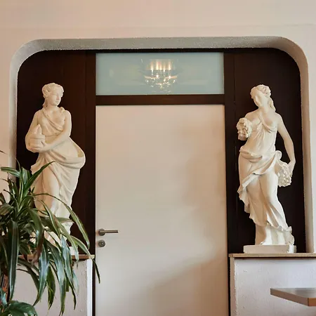 & Restaurant Rizzelli Superior ホテル