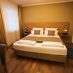 & Restaurant Rizzelli Superior Hotell Neustadt an der Aisch