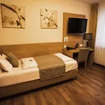 & Restaurant Rizzelli Superior Hotell