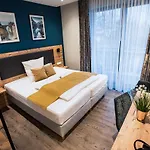 & Restaurant Rizzelli Superior Hotell Neustadt an der Aisch