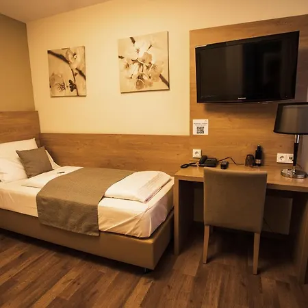 Hotel Hotel & Restaurant Rizzelli Superior 3*
